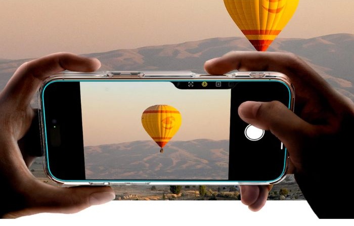 Folie sticlă iPhone 17 Pro  / 16 Pro Spigen Glas.tR EZ FIT usor de montat