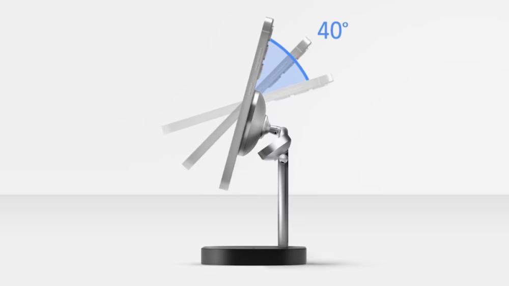 Ajustează ușor unghiul de vizionare până la 40 de grade cu Samsung 3in1 Wireless Charger.