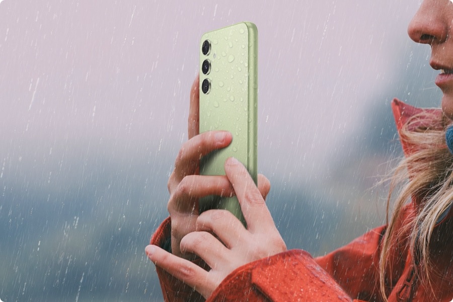 telefon rezistent la apa